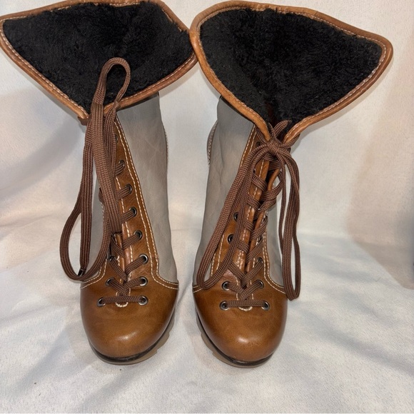 BCBGMAXAZRIA Women’s ‘s Brown Lace Up Booties Shearling  6.5 /36.5 - Picture 1 of 13